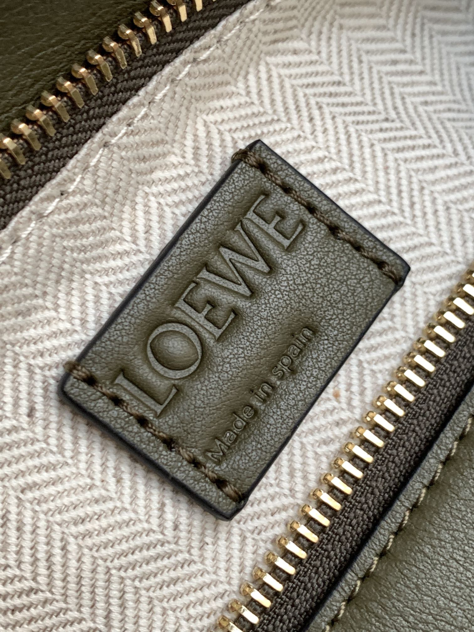 Loewe Puzzle Bags